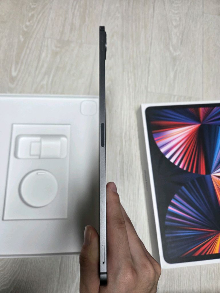 아이패드프로5세대 12.9 셀룰러 이미지