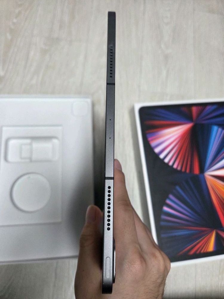 아이패드프로5세대 12.9 셀룰러 이미지