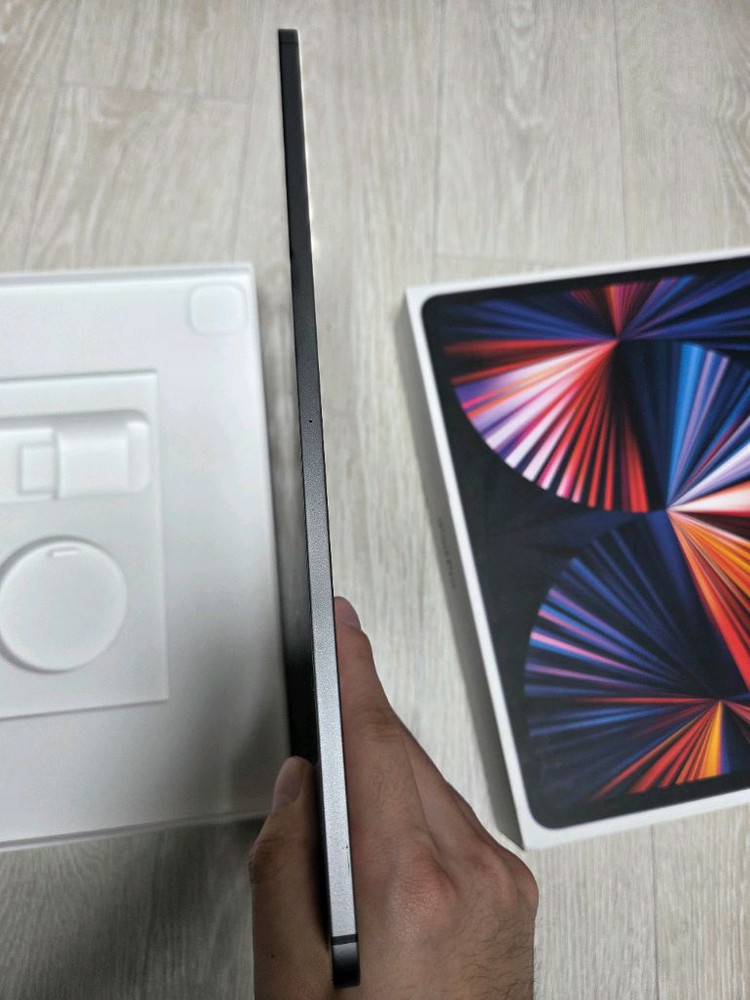 아이패드프로5세대 12.9 셀룰러 이미지