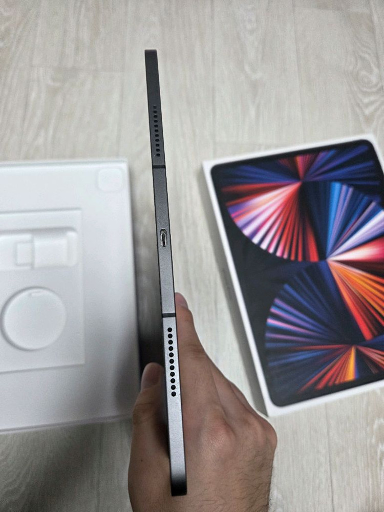 아이패드프로5세대 12.9 셀룰러 이미지