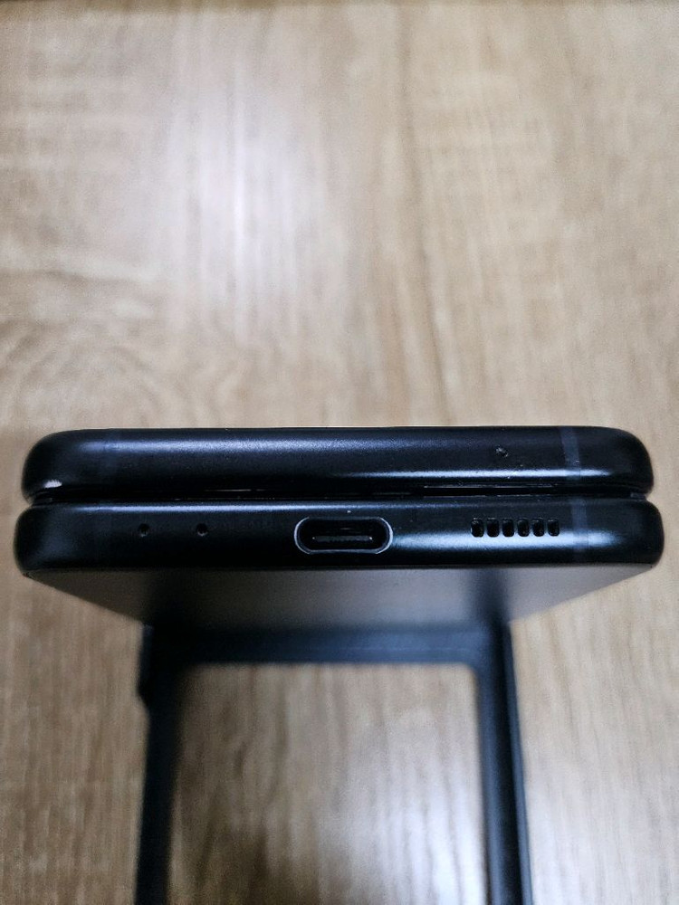삼성 갤럭시 Z 플립3 블랙 256GB 이미지