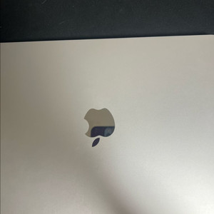 맥북에어13 m3 16gb 512gb 스타라이트 배터리성능100 이미지