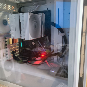 데스크탑 본체 i7 8700K 32GB 1TB 이미지