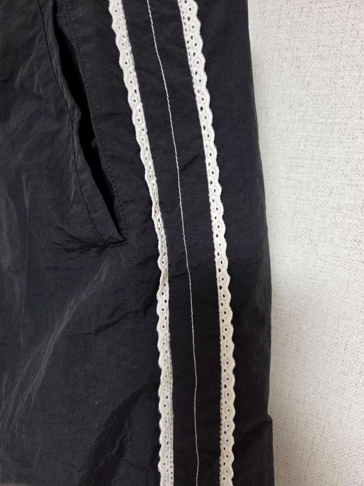 [에잇세컨즈] 레이스 배색 팬츠 블랙 (165821AQ15)--1