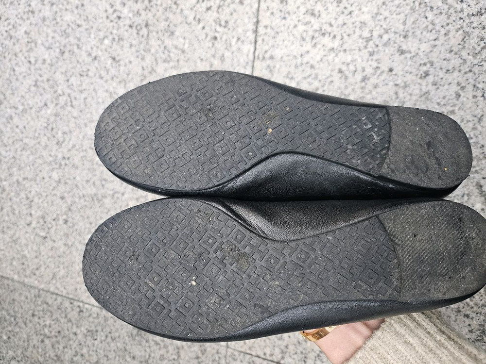 토리버치 플랫슈즈 이미지