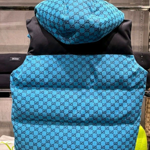 구찌패딩조끼 새상품팝니다 이미지