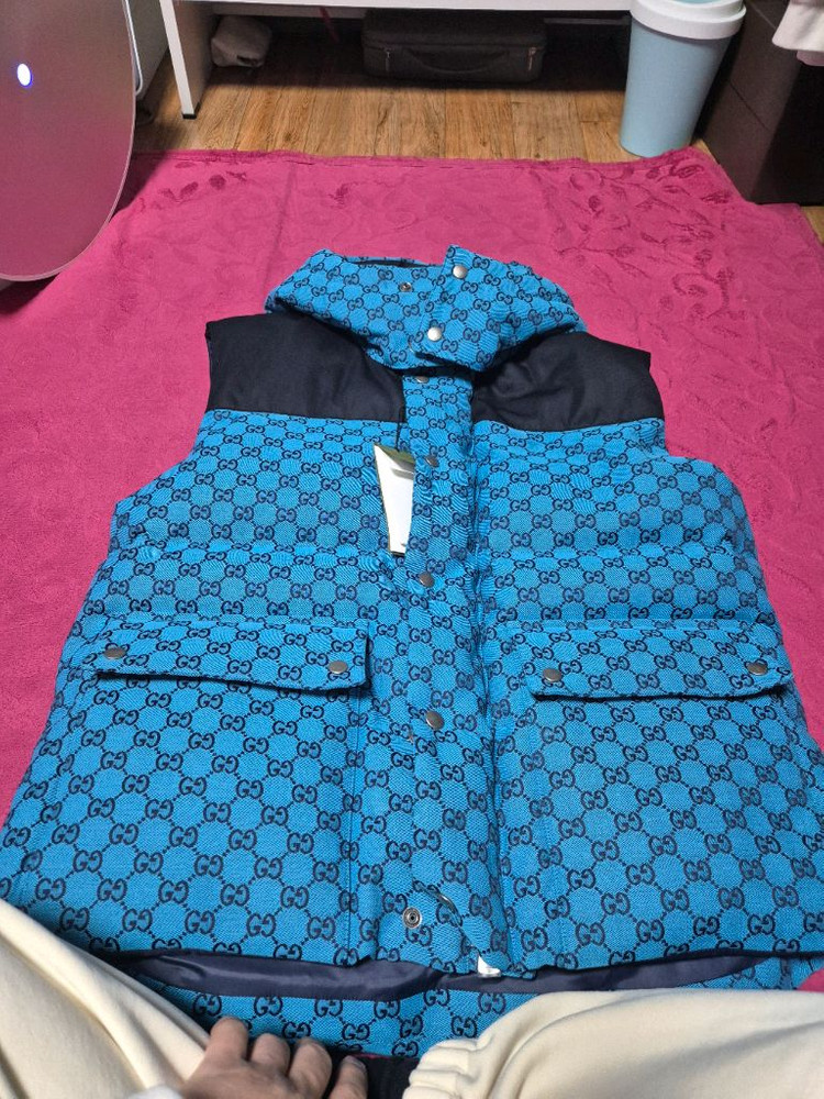 구찌패딩조끼 새상품팝니다 이미지