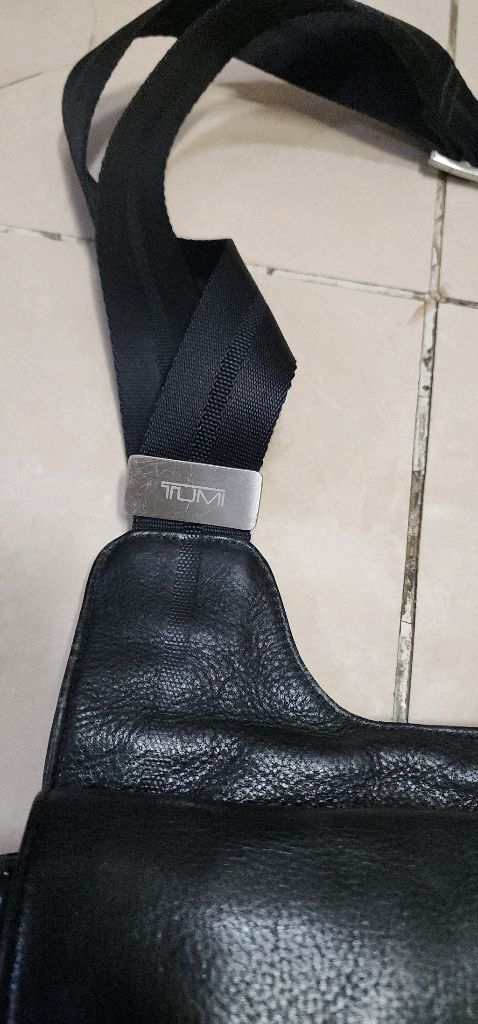 투미 TUMI 블랙레더 크로스백/ 알파브라보 백팩 이미지