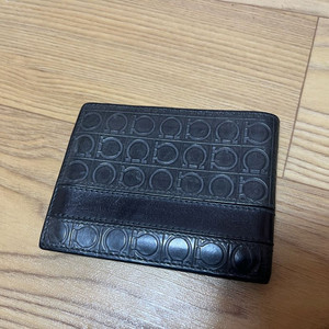 페라가모 남성 반지갑 이미지