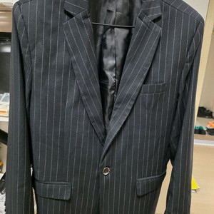남성 스트라이프 정장 마이 상의 95~100팝니다 이미지