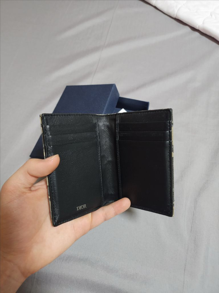 디올 오블리크 오거나이저 카드지갑 이미지