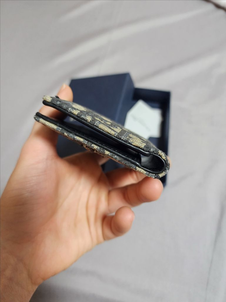 디올 오블리크 오거나이저 카드지갑 이미지