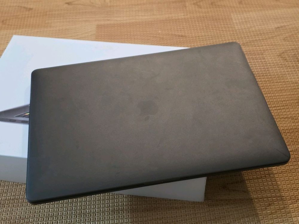 맥북프로 i7 2018 이미지