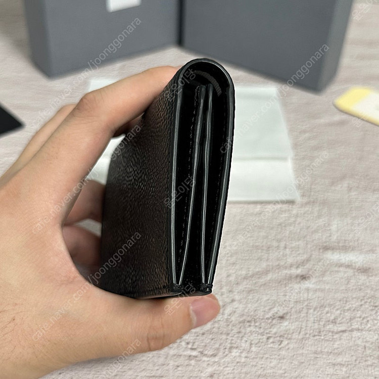 [미사용/새상품] 톰브라운 페블레더 삼선 카드지갑 블랙 이미지