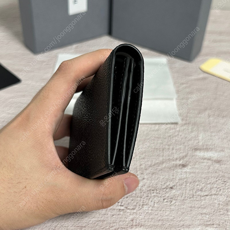 [미사용/새상품] 톰브라운 페블레더 삼선 카드지갑 블랙 이미지