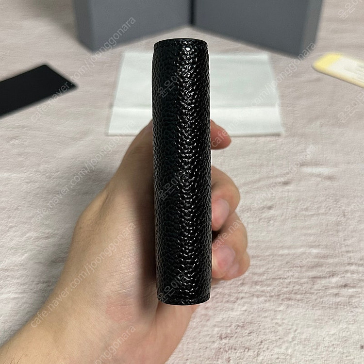 [미사용/새상품] 톰브라운 페블레더 삼선 카드지갑 블랙 이미지