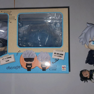 주술회전 고죠 선생님 버전 룩업 피규어 이미지