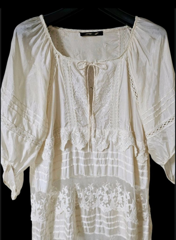 여리핏 | 아이보리 레이스 벌룬 블라우스 이미지