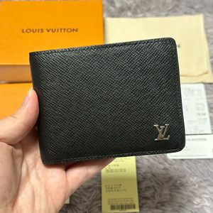 [풀구성] 루이비통 타이가 은장 멀티플 월릿 반지갑 블랙 이미지