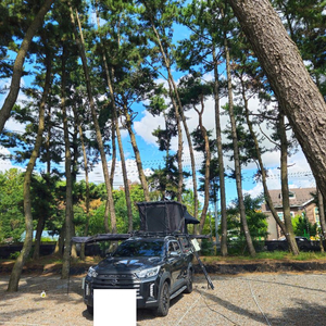 루프탑 텐트 및 270도 어닝 이미지