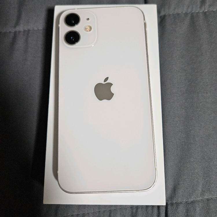 아이폰 12미니 화이트 64GB 배터리 100% 판매합니다. 이미지