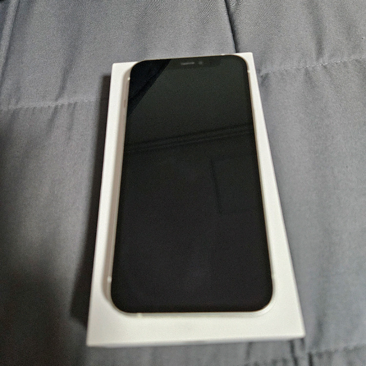 아이폰 12미니 화이트 64GB 배터리 100% 판매합니다. 이미지