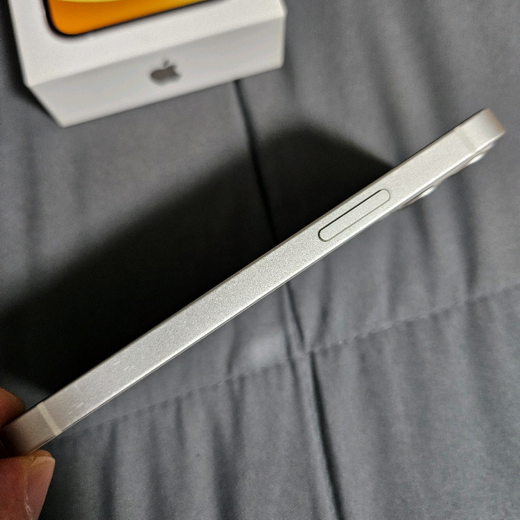 아이폰 12미니 화이트 64GB 배터리 100% 판매합니다. 이미지