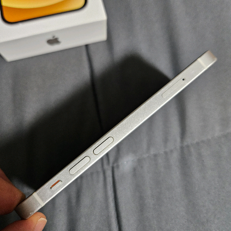 아이폰 12미니 화이트 64GB 배터리 100% 판매합니다. 이미지