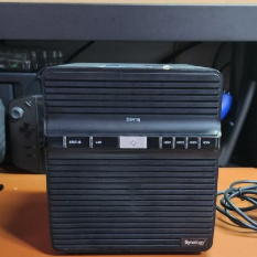 시놀로지 DS418j 4베이 나스 [하드 미포함] 이미지