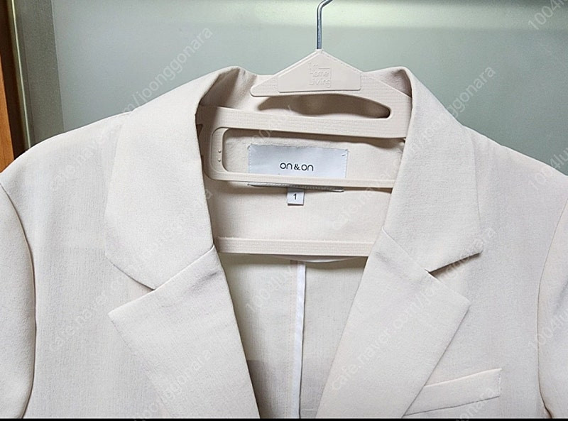 새상품 온앤온 반팔자켓 라이트베이지 55--1