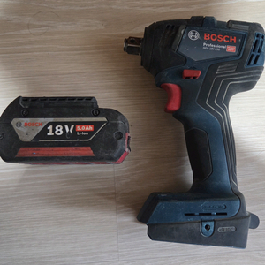 보쉬임팩렌치 본체8만 + 배터리3만