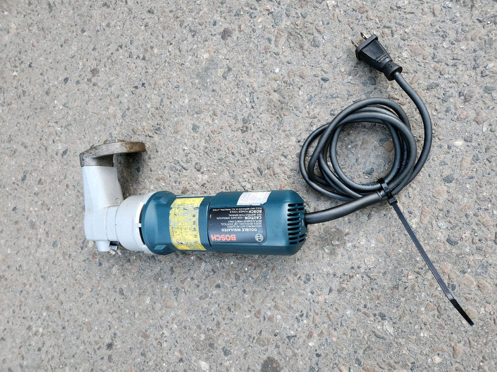 독일 보쉬 쉐어 철판 2.8티 110볼트 이미지