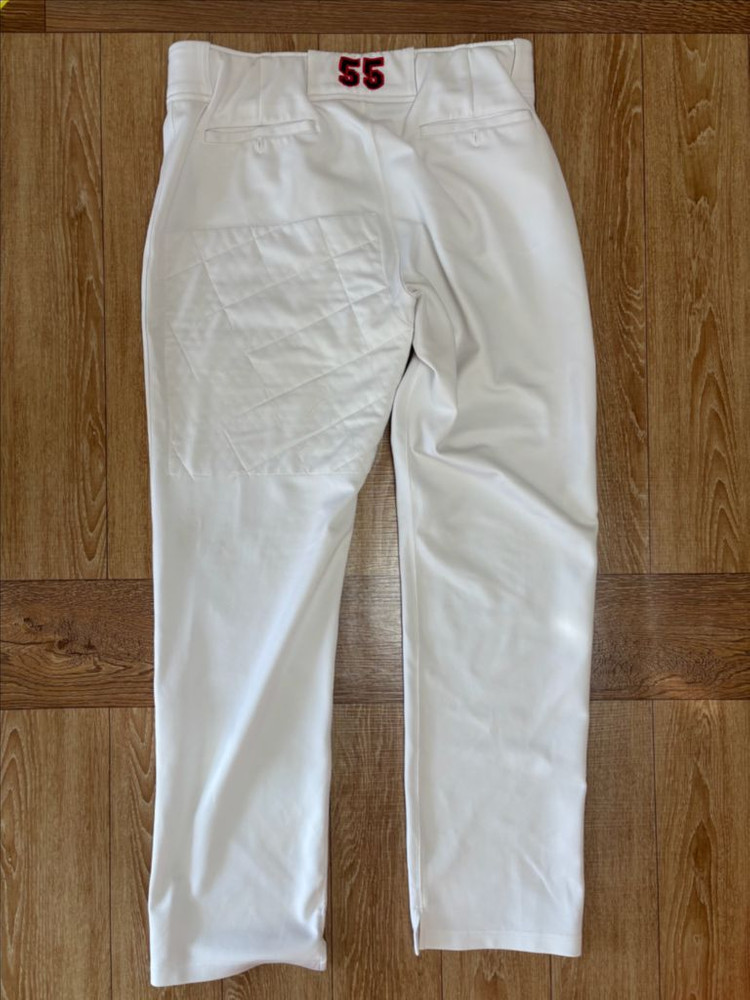 한준수 실착 유니폼 바지 (기아 타이거즈 - 아이앱 스튜디오) 이미지