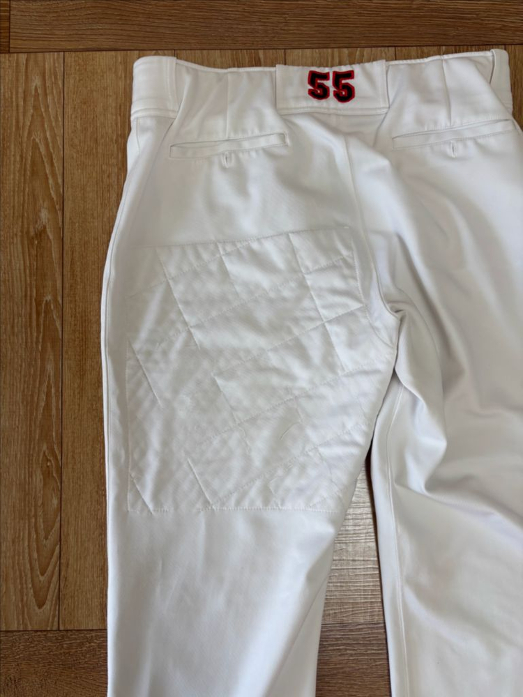 한준수 실착 유니폼 바지 (기아 타이거즈 - 아이앱 스튜디오) 이미지