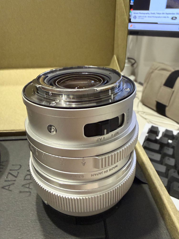 시그마 35mm f2 컨템포러리 실버 렌즈 팝니다. 이미지