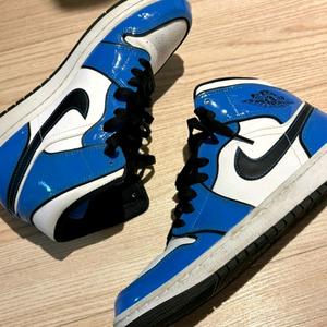 나이키 에어 조던1 미드 블루 270 판매 이미지