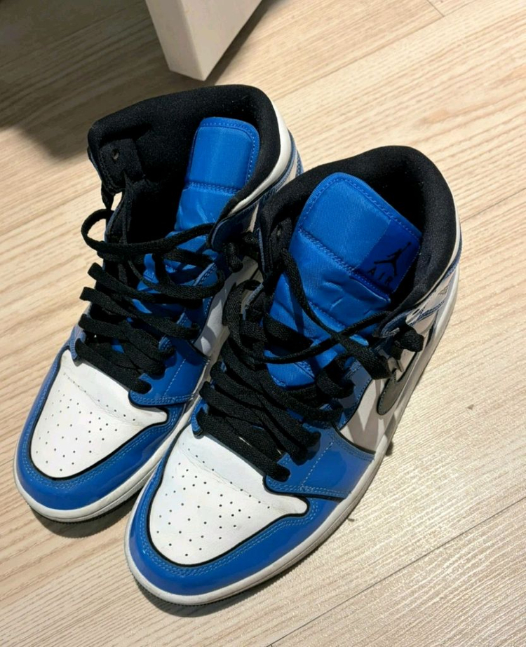 나이키 에어 조던1 미드 블루 270 판매 이미지