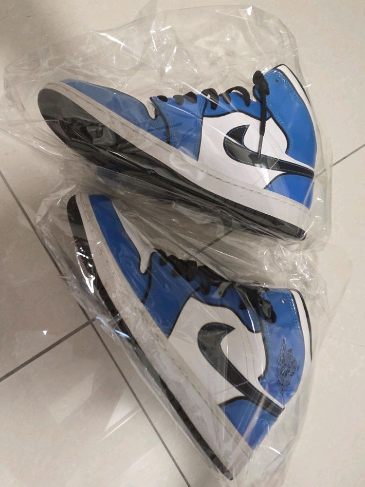 나이키 에어 조던1 미드 블루 270 판매 이미지