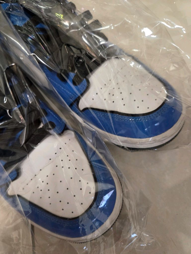 나이키 에어 조던1 미드 블루 270 판매 이미지