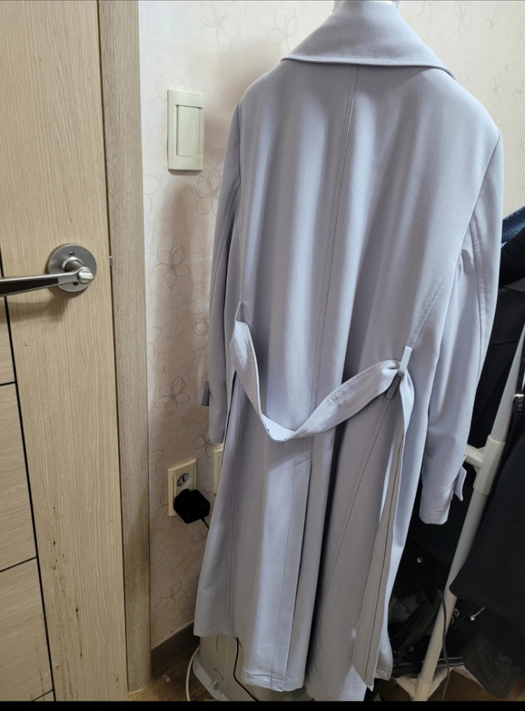 거의 새옷/로엠 트렌치코트 프리사이즈 하늘색 이미지