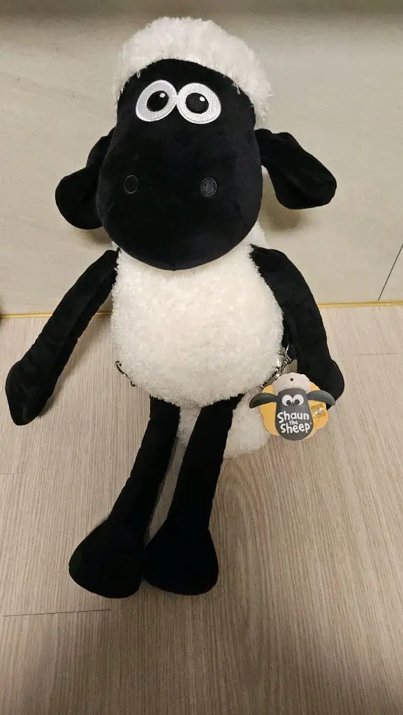 숀더쉽 인형 가방 백팩 이미지