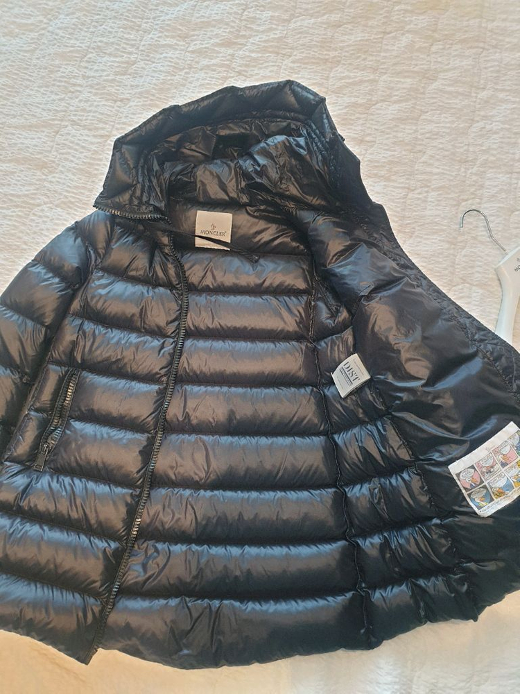 몽클레어수엔블랙 이미지