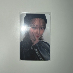 아이유 IU 더위닝 후즈팬 특전 포토카드 이미지