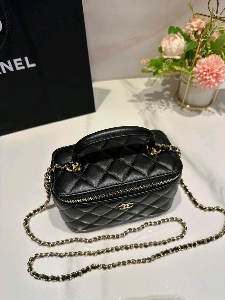 샤넬 베니티 백 이미지