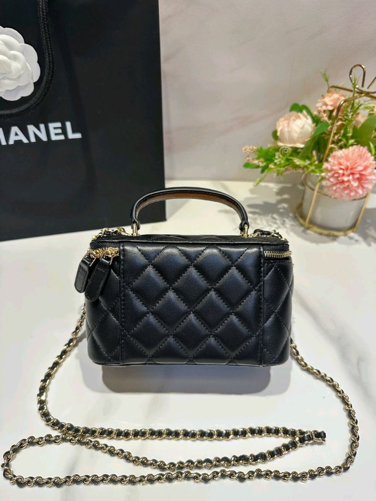 샤넬 베니티 백 이미지