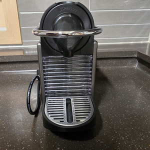 네스프레소 픽시 커피머신