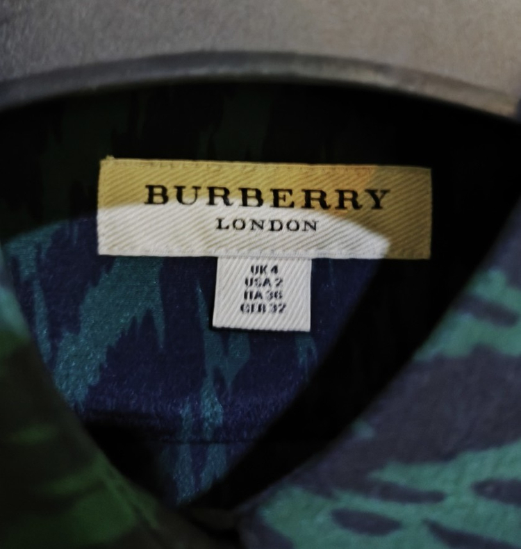 버버리 실크 지그재그 패턴 블라우스 셔츠 이미지