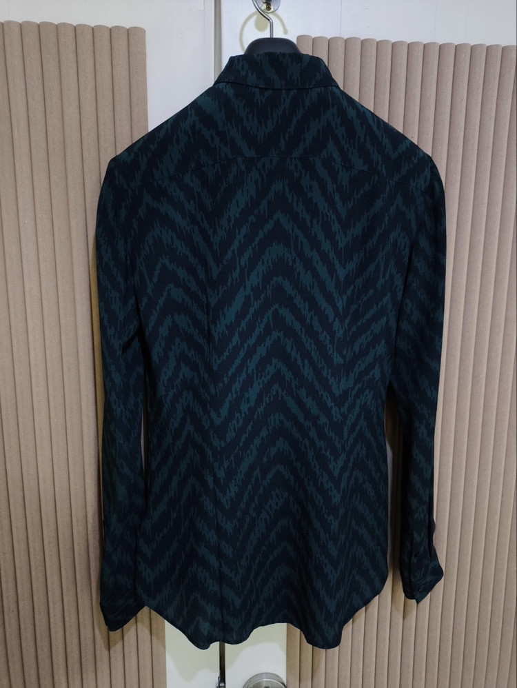 버버리 실크 지그재그 패턴 블라우스 셔츠 이미지