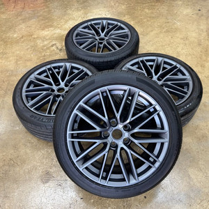 제네시스 G70 18인치 휠타이어 팝니다 이미지