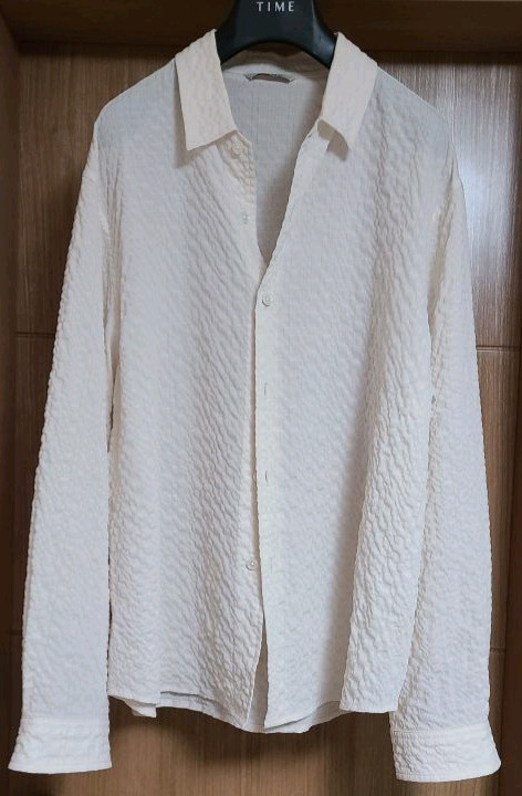 한섬 타임옴므 엠보 라운드 헴 남성 셔츠 이미지